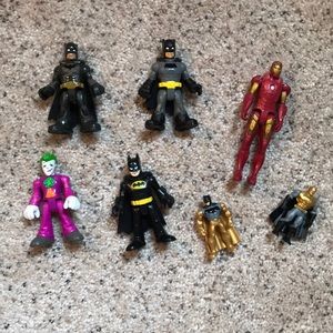 Bundle of action figures